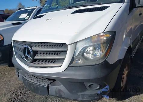 2016 Mercedes-Benz Sprinter 2500 High Roof из США, поврежденный, VIN WD3PE8DD6GP361062